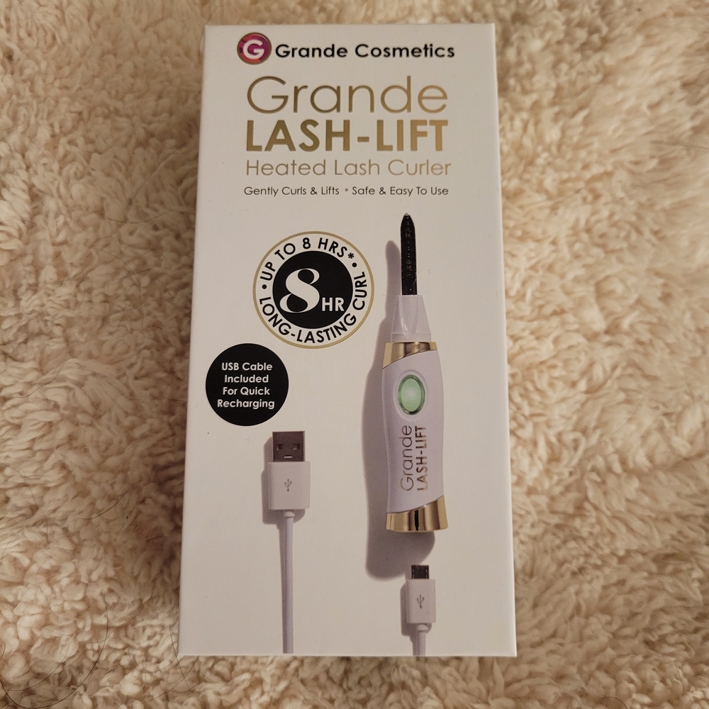 Sephora Grande Lash-Lift Heated Lash Curler - White and Gold - Picture 3 of 3